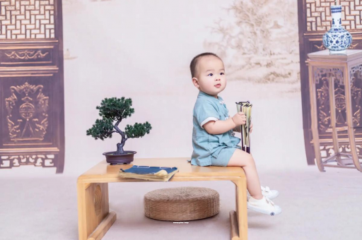 桐乡宝宝反复发烧呕吐